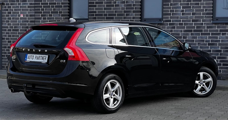 Volvo V60 cena 48500 przebieg: 178000, rok produkcji 2015 z Katowice małe 667